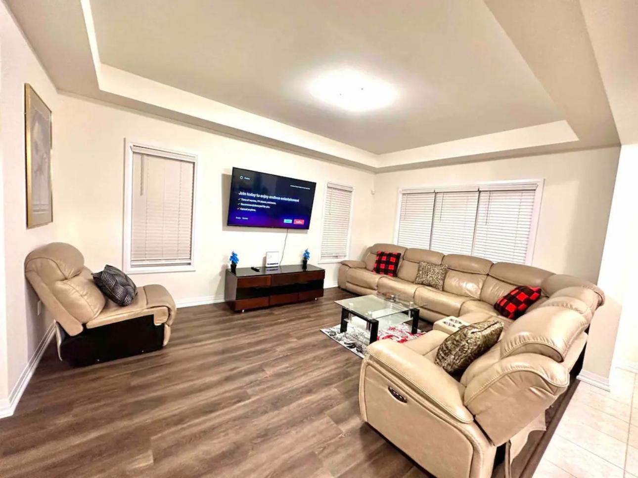 Entire Home In Niagara Falls, Canada エクステリア 写真